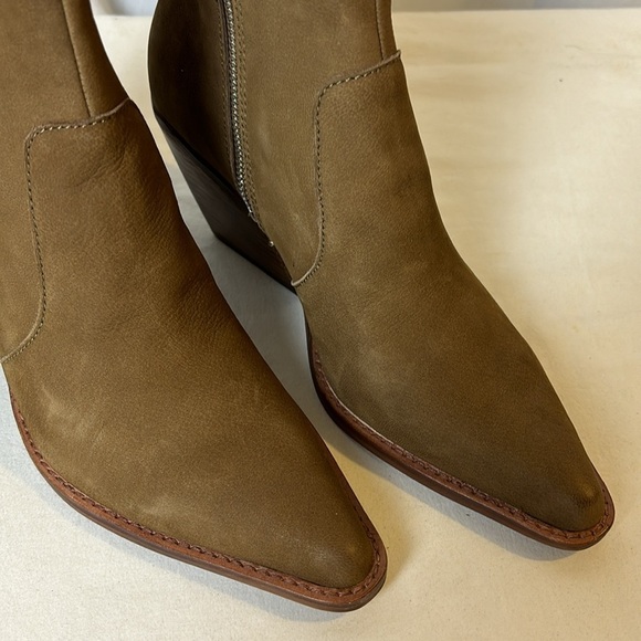 Dolce Vita Volli Suede Western Ankle Booties | Brown Pointed Toe Women’s NEW - Picture 3 of 7